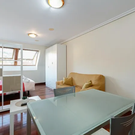 Διαμέρισμα Luminoso Atico Dos By Βίγκο