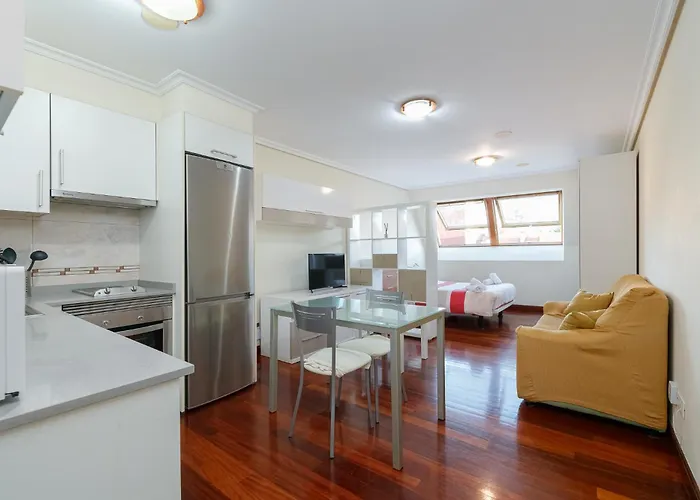 Luminoso Atico Dos By *